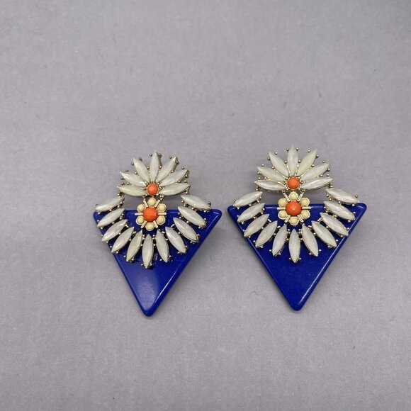 Geometric Floral Post Back Blue Earrings - Picture 2 of 4